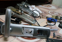 Sửa khóa vân tay tại giá bao nhiêu? Liên hệ SĐT 0909089686 – 0962709063 nhận báo giá
