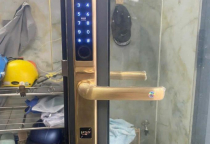 Địa chỉ nhận sửa khóa cửa kính nhanh chóng, tiện lợi tại Quận 8 – LH 0909089686
