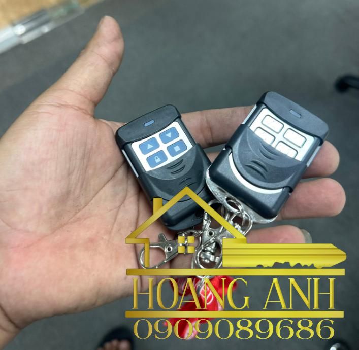 Sửa khóa điện tử cửa cuốn tại HCM - Có mặt ngay sau 30 phút