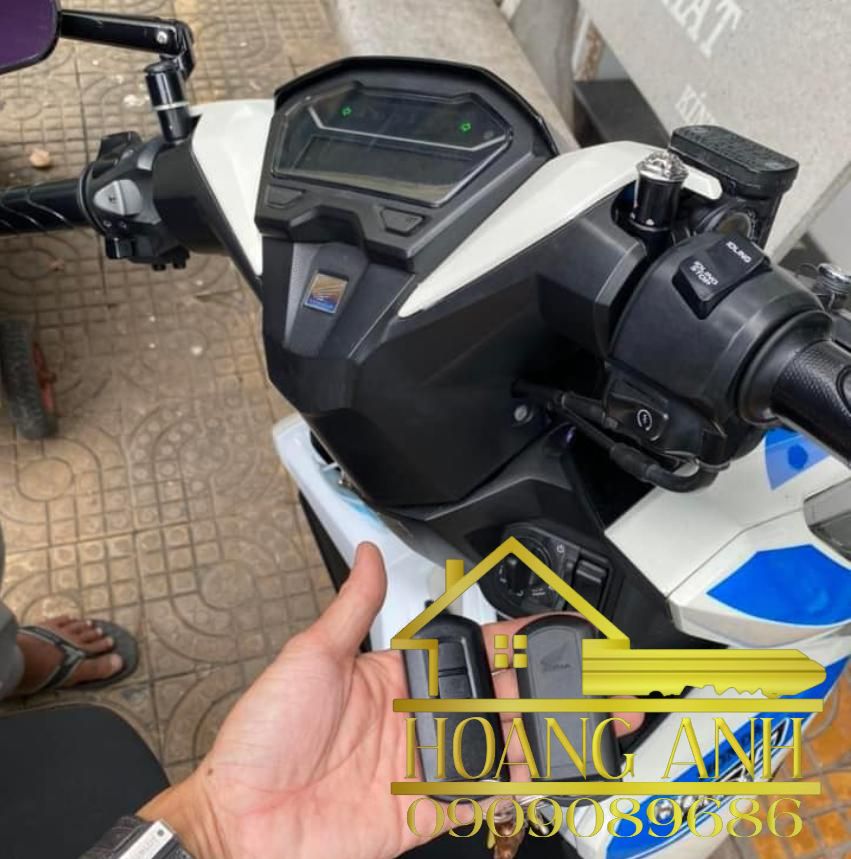 Dịch vụ sửa khóa Smarkey xe máy tại Quận 10 - Công nghệ cao