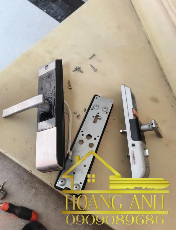 Kinh Nghiệm Chọn Đơn Vị Sửa Khóa Điện Tử Uy Tín Tại TP.HCM