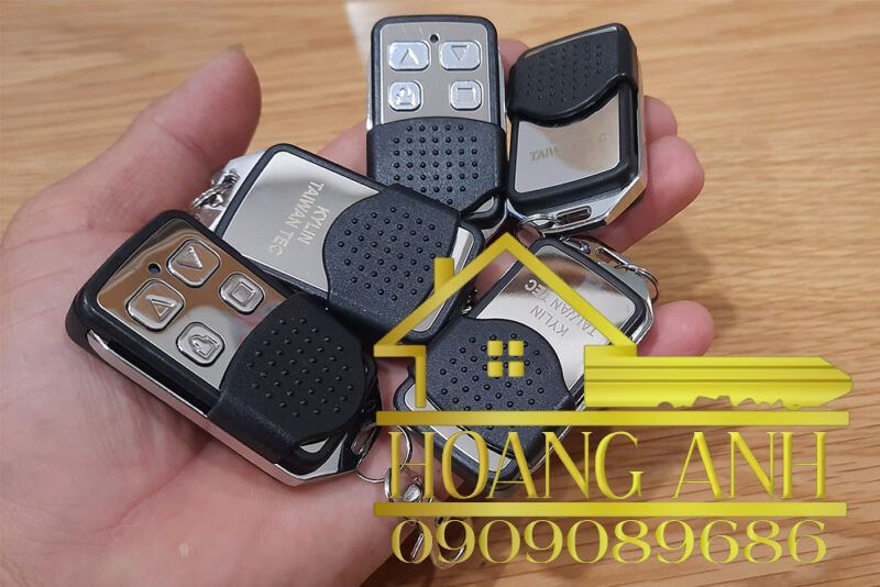 Làm Remote cửa cuốn tại Quận 8